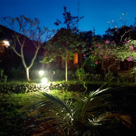 Bougainvillea Bungalow Batumadeg Dış mekan fotoğraf