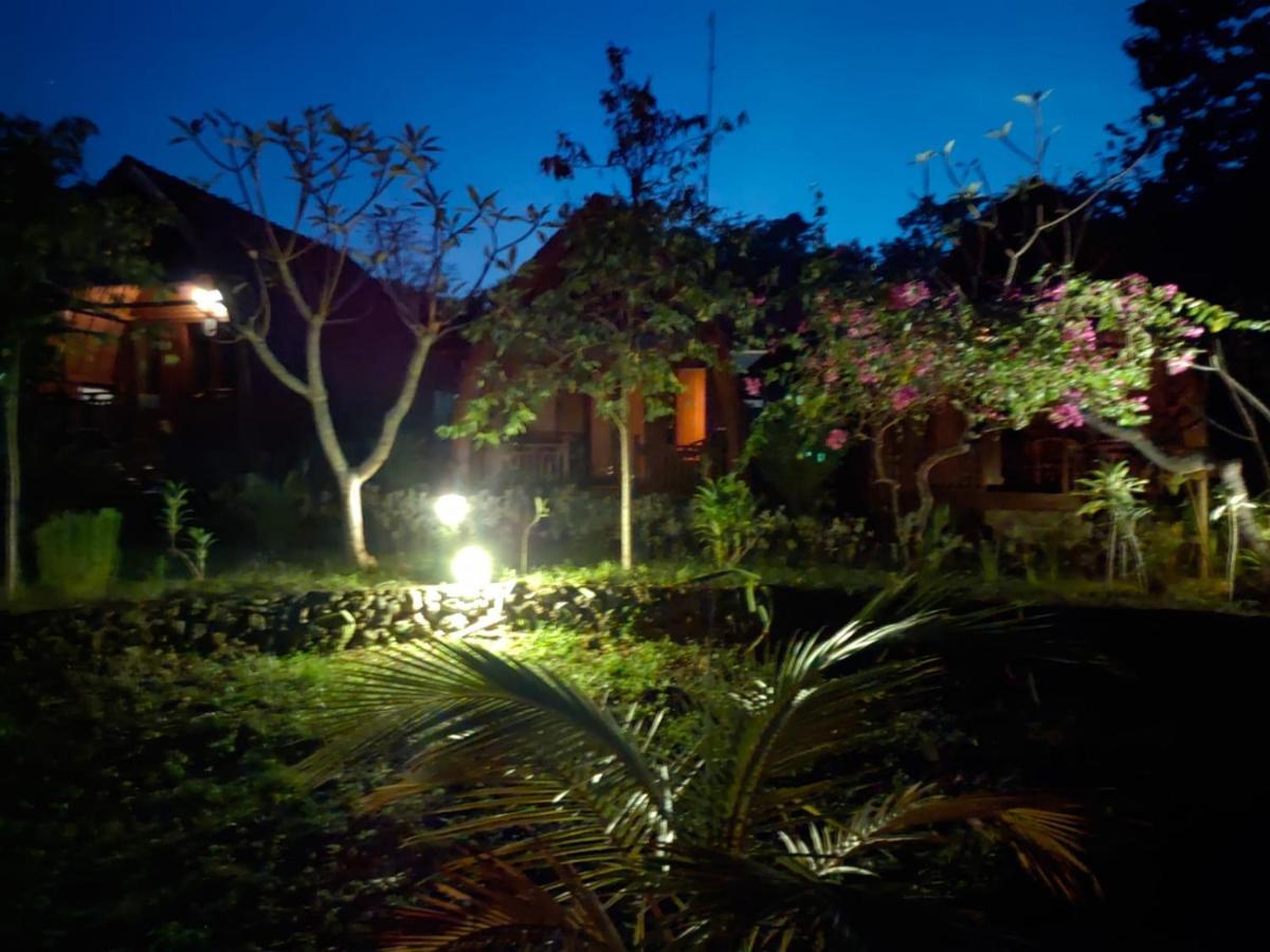 Bougainvillea Bungalow Batumadeg Dış mekan fotoğraf