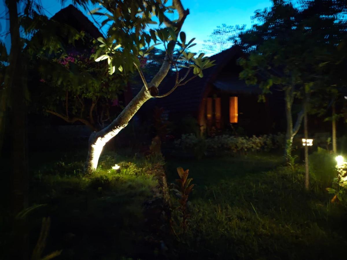Bougainvillea Bungalow Batumadeg Dış mekan fotoğraf